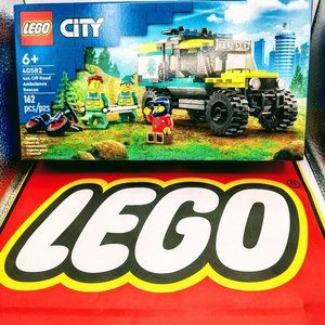 LEGO 40582 City 4 x 4 Off-Road Ambulance Rescue 162 pieces New in Box